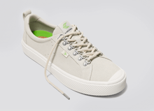 Load image into Gallery viewer, OCA Suede Speedhooks Vintage White