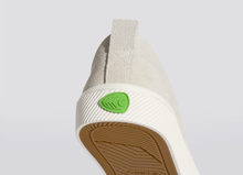 Load image into Gallery viewer, OCA Suede Speedhooks Vintage White