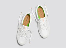 Load image into Gallery viewer, PANTONA OCA Pebbled Leather White Peach Fuzz